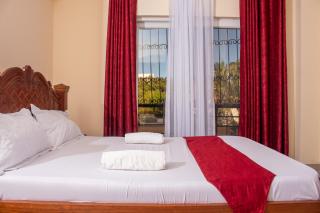 A Peaceful Retreat in Nyali - 3BR With Pool - Mombasa - 3