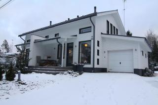 Semidetached house, 15 min from airport, sauna - 9