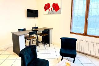 Le Petit Balcon - Proche Gare & Wifi - Troyes - 4