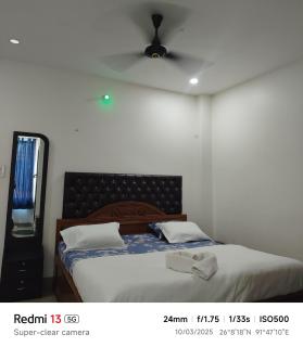 Hotel lovely stay - Guwahati - 7