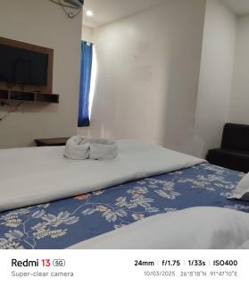 Hotel lovely stay - Guwahati - 3