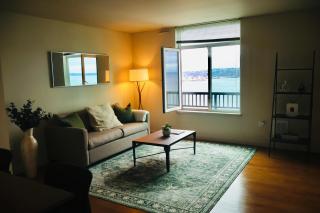 Your Waterfront & Pike Place Stay! - 0