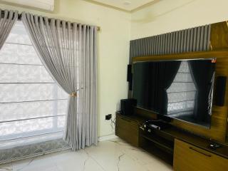 Villa Islamabad Central Hill View Park View - 4