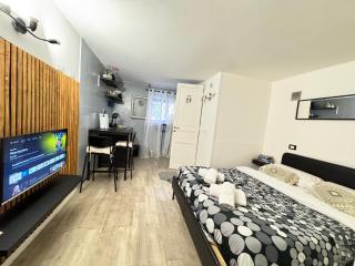 HOME Sweet Home Vatican City - 8