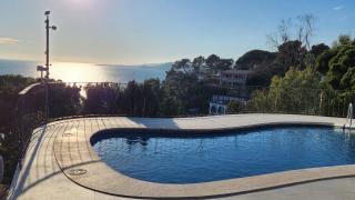 Beachfront villa - comfort and breathtaking views - Lloret de Mar - 1