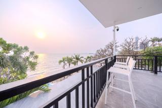 beachfront holiday home, private beach, front-line sea view villa - Na Jomtien - 3
