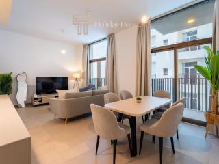 Fully Furnished Elegant 2 Bedroom Apartment-JVC - 0