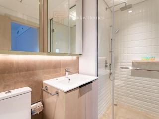 Fully Furnished Elegant 2 Bedroom Apartment-JVC - 2