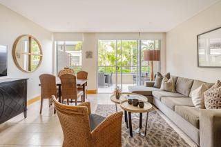Luxury Romance - 5 to Beach - Casuarina - 4