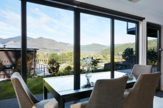 Altura Apartment Bright - Bright - 8