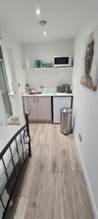 Self contained room with ensuite and kitchenette and wifi - Saltdean - 6
