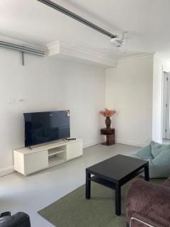 Prospect Townhouse near CBD - 8