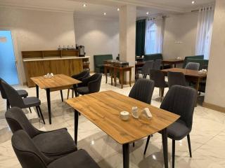 The Wood Hotel & Spa - 2