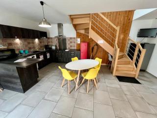 Chambre Privée & Espaces Communs - Lussac-les-Châteaux - 1