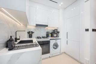 StayShort - Gorgeous 1 Bedroom in Binghatti House and Sleeps 4 - 7