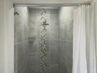 Idwala Tides 14 Casablanca Tri-Story Apartment - Ballito - 4