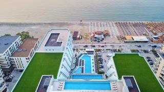 Caro - Infinity Pool & Spa Resort - Mamaia Nord – Năvodari - 4
