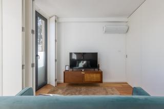 Terrace Bliss with AC Downtown Porto - 2