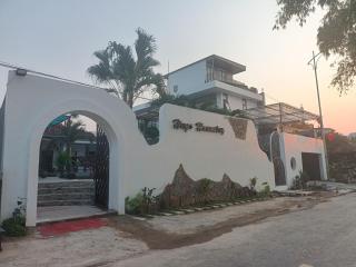 Hugo Homestay - 3