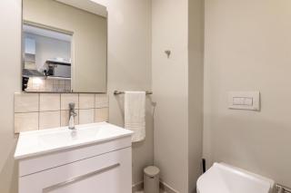 The Rose 206 - Modern Studio Apartment with Pool - Cape Town - 2