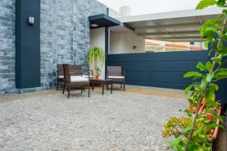 Bugio Guesthouse - Santa Cruz - 1