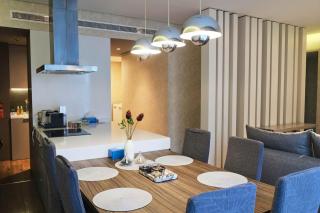 Elegant 2BR in Dubai Marina - 9