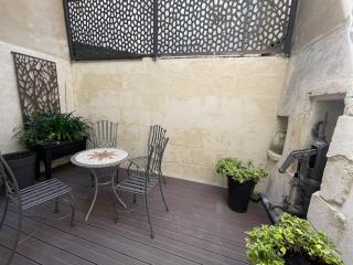 Beautiful T2 hypercentre private courtyard - 8