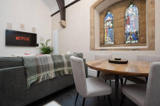 Rare Historic Church Stylish & Bright Sleeps 4 - 0
