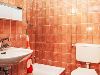 Apartment Arnica 16 by Interhome - 1