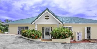Newly renovated 3-bed spacious family home - Villa Decaj home - Cap Estate - 9