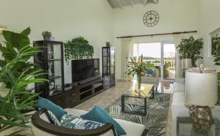 Newly renovated 3-bed spacious family home - Villa Decaj home - Cap Estate - 4