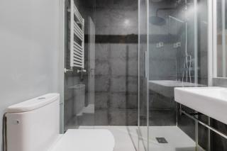 Cozy Modern Apartment in Madrid - 2