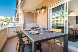 Seaside stay with large terrace, pool & parking REMS - Benalmádena - 8