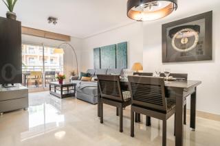 Seaside stay with large terrace, pool & parking REMS - Benalmádena - 6