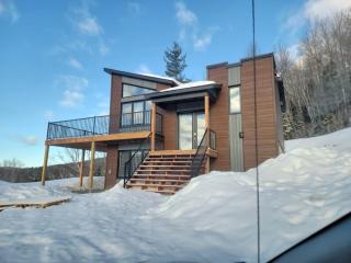 Paradis & SPA Private Hot Tub, Skiing at Val St-Côme - 7