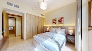 Scenic Canal View Homes - 8 mins to Dubai Mall - Pool & Gym Access - 3