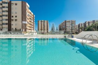 Coastal comfort with pool & parking by REMS - Fuengirola - 9