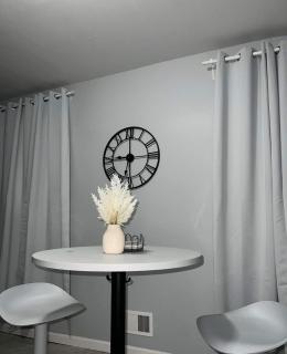 Comfy Fairmount - Newark - 8