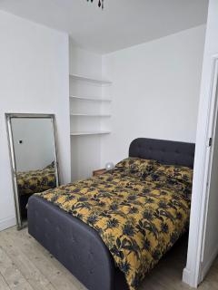Ground floor two bedroom flat - 4