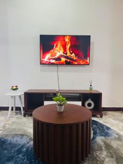 The Luxe Apartment - 9