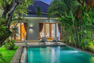 LUX 3BR villa - CANGGU 7 min drive - LONG 11 meters POOL - 4