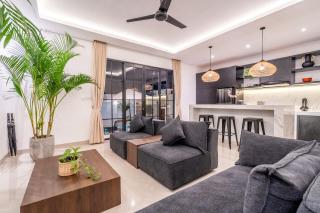 The R Villa Bratan - 3BR Serene Getaway in Canggu - 9