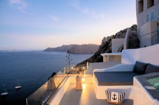 Caldera Serenity Cave Villa Oia, Santorini Breathtaking Caldera Views Traditional Cave-Style Luxury Outdoor Hot Tub Modern Comforts , - Oia - 9
