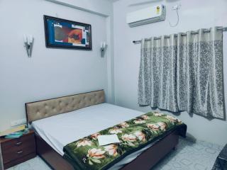 Shri Anand Palace - 1