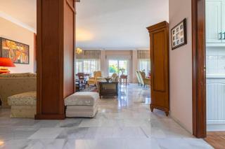 Stylish and spacious 3 bedroom apartment - Marbella - 6