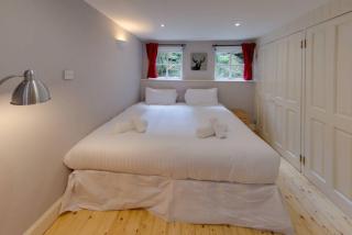 JOIVY Warm & Welcoming Flat near Edinburgh Castle - 3