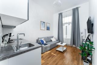 Modern One Bedroom Flat with National Museum View - Praga - 1