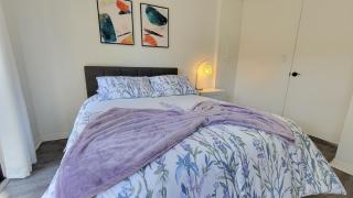 Discover Luxury Condo Steps Away from Celebration Pointe and I-75! - Gainesville - 0