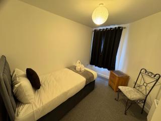 4 Town centre, Free off road parking, entire flat - Huntingdon - 3