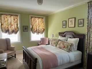 Ironclad Inn and Bourbon Room - Fredericksburg - 8